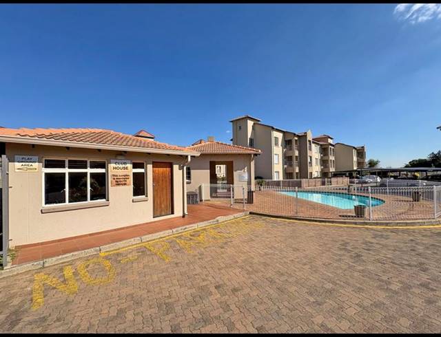2 BEDROOM APARTMENT FOR SALE IN EDEN GLEN